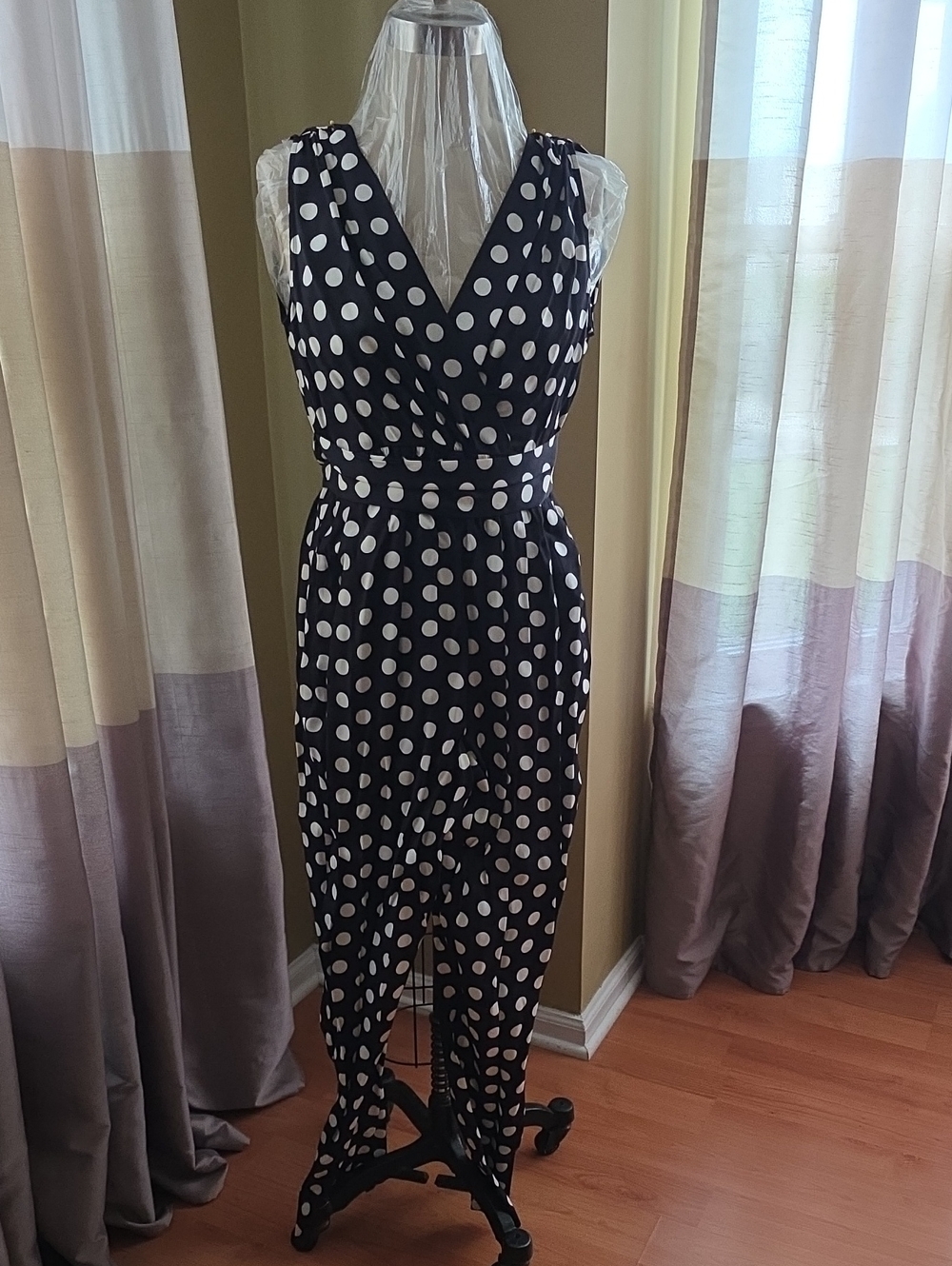 Ungaro sz S Polka Dot V-Neck Black & White Jumpsuit